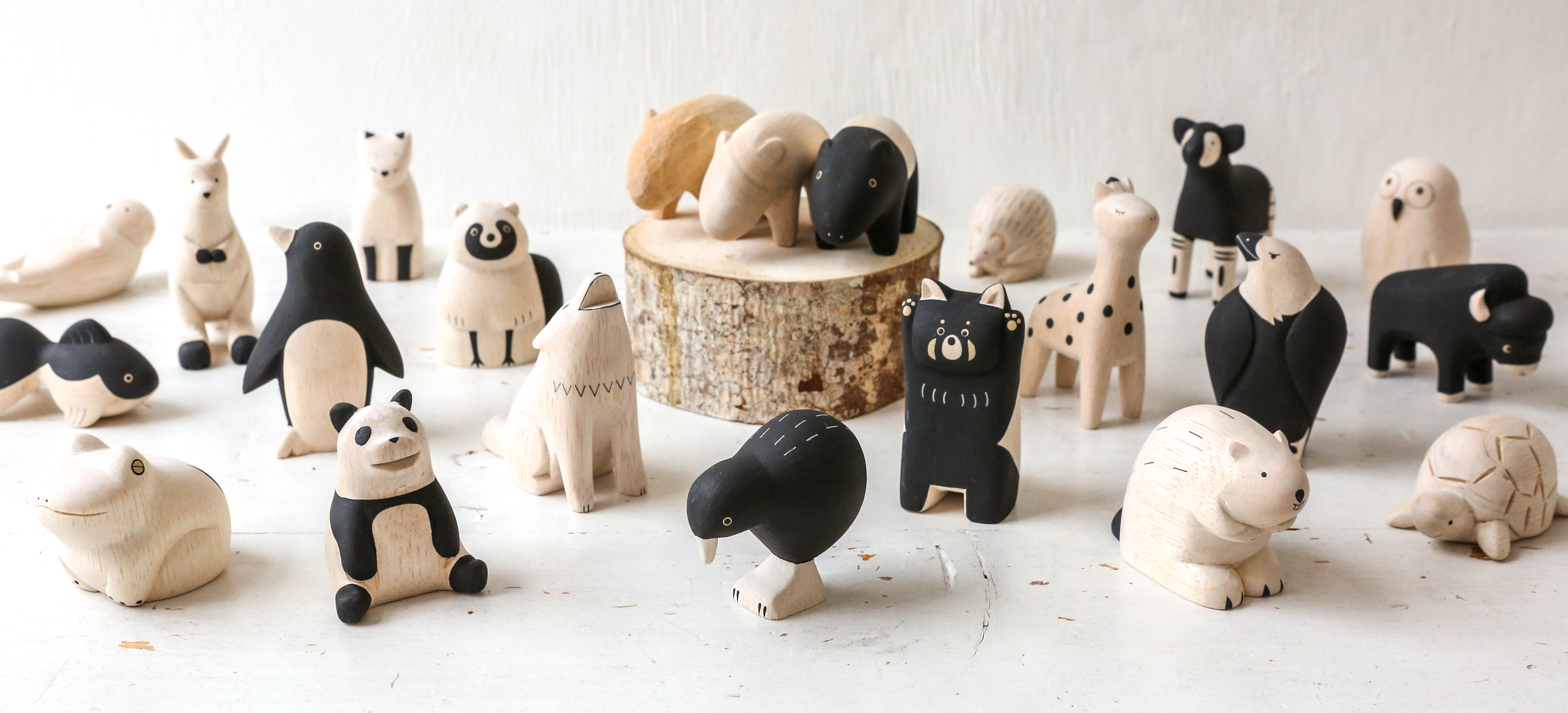 T lab cheap wooden animals