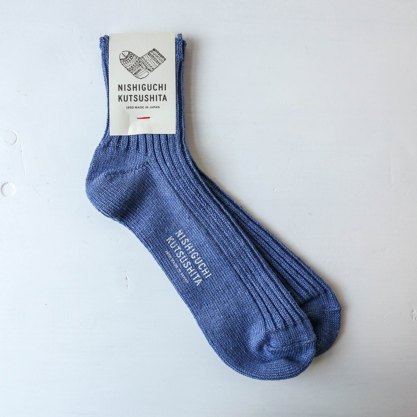 Linen Ribbed Socks by Nishiguchi Kutsushita