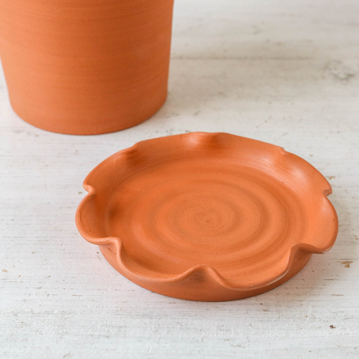 Large Frilly Plant Pot & Saucer - Terracotta