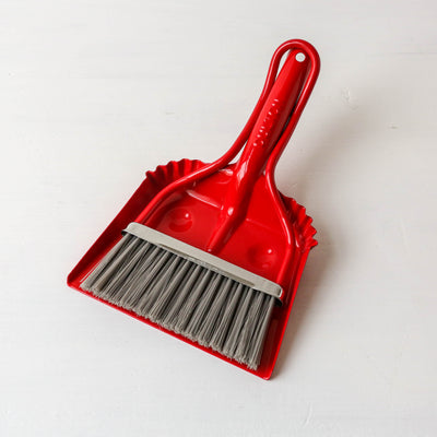 Smiley Desktop Dustpan & Brush