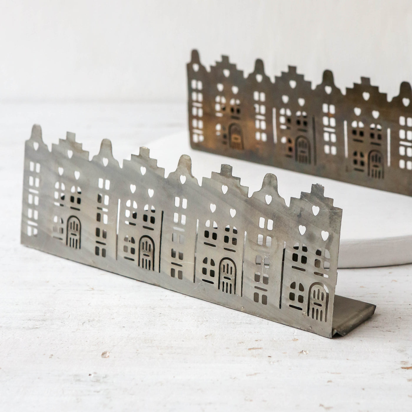 Townhouse Design Dinner Candle Holder