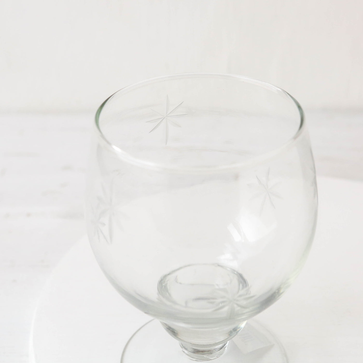 Etched Star Wine Glass