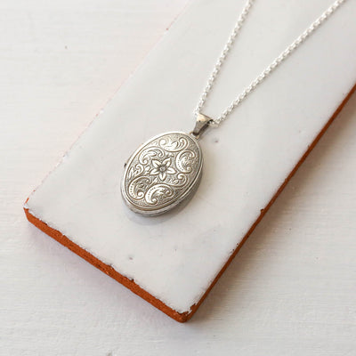 Silver Vintage Locket - Batch E, Ovals