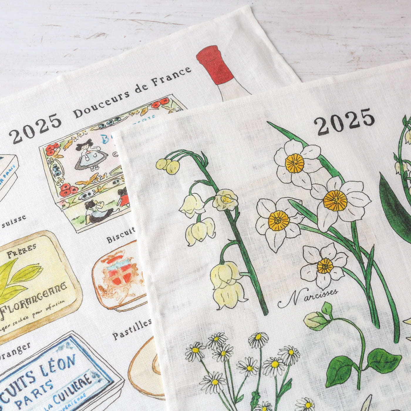 2025 Calendar Cloth - White Flowers