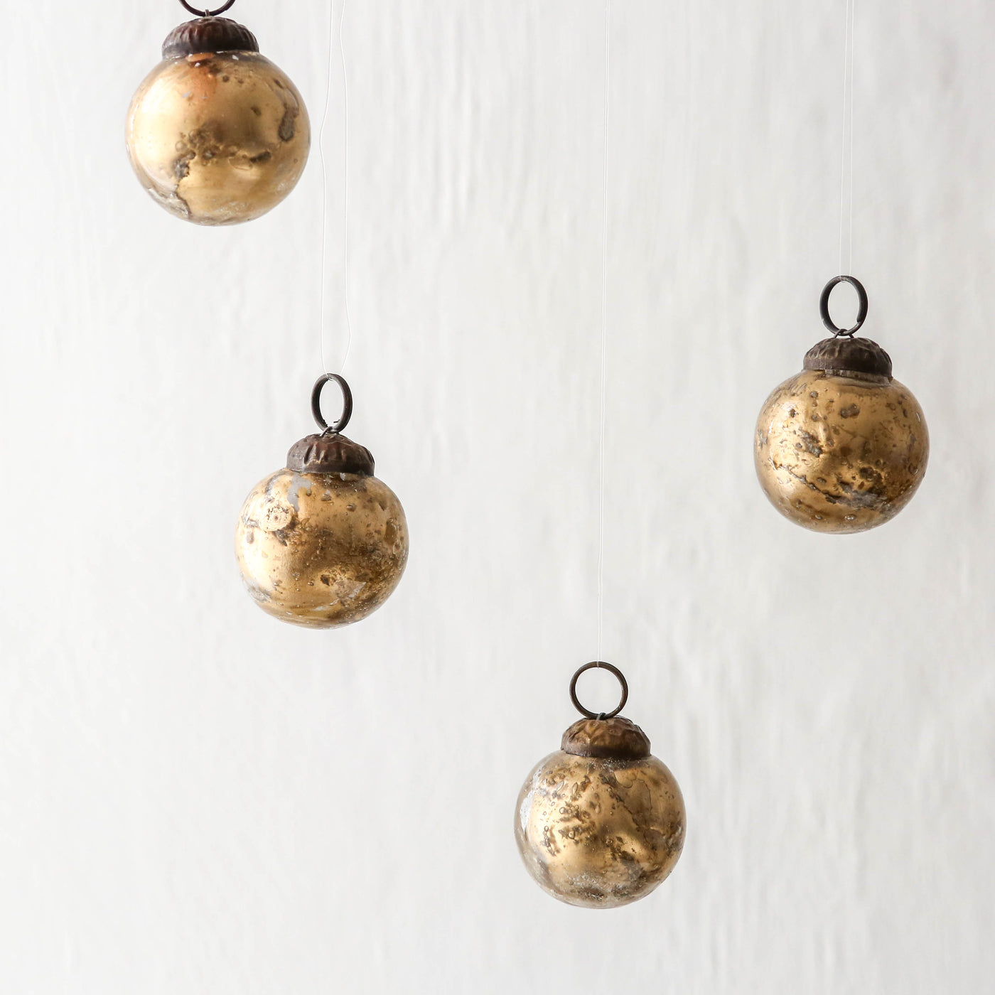 3cm Pebbled Glass Baubles, set of 4 - Brass Tone