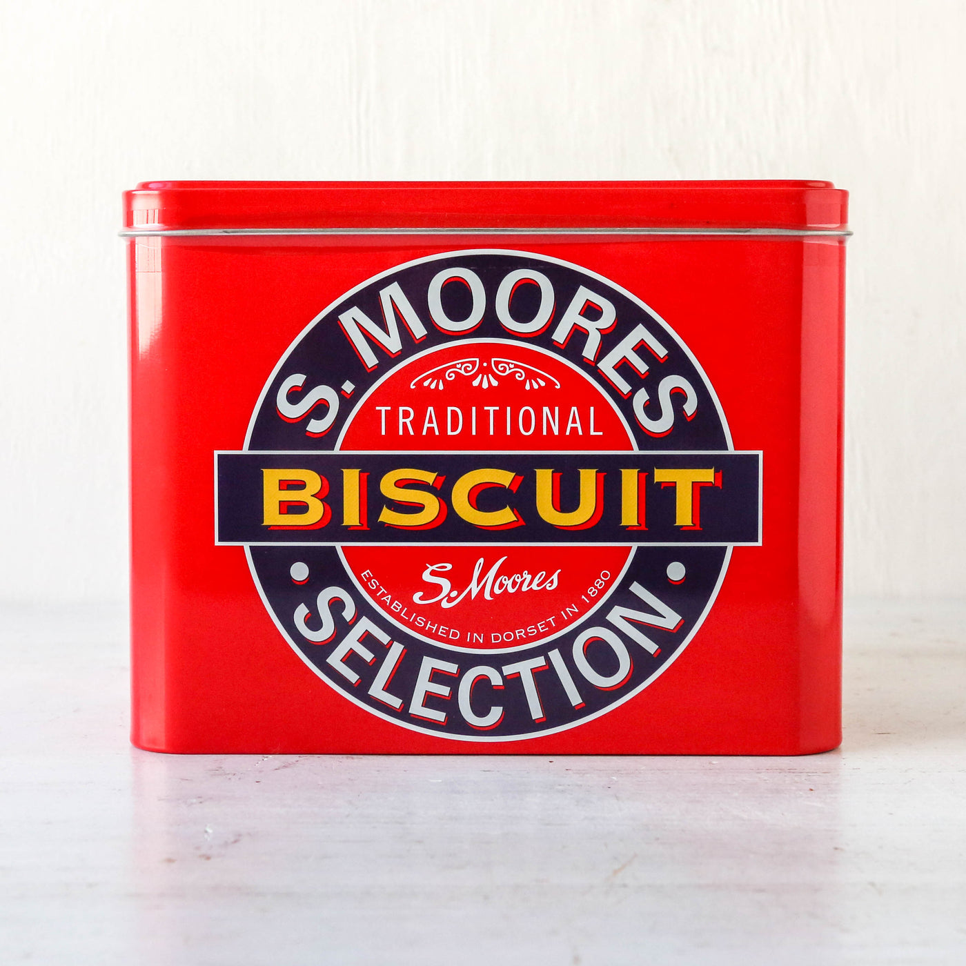 Large Moores Traditional Tinned Biscuit Selection - 900g