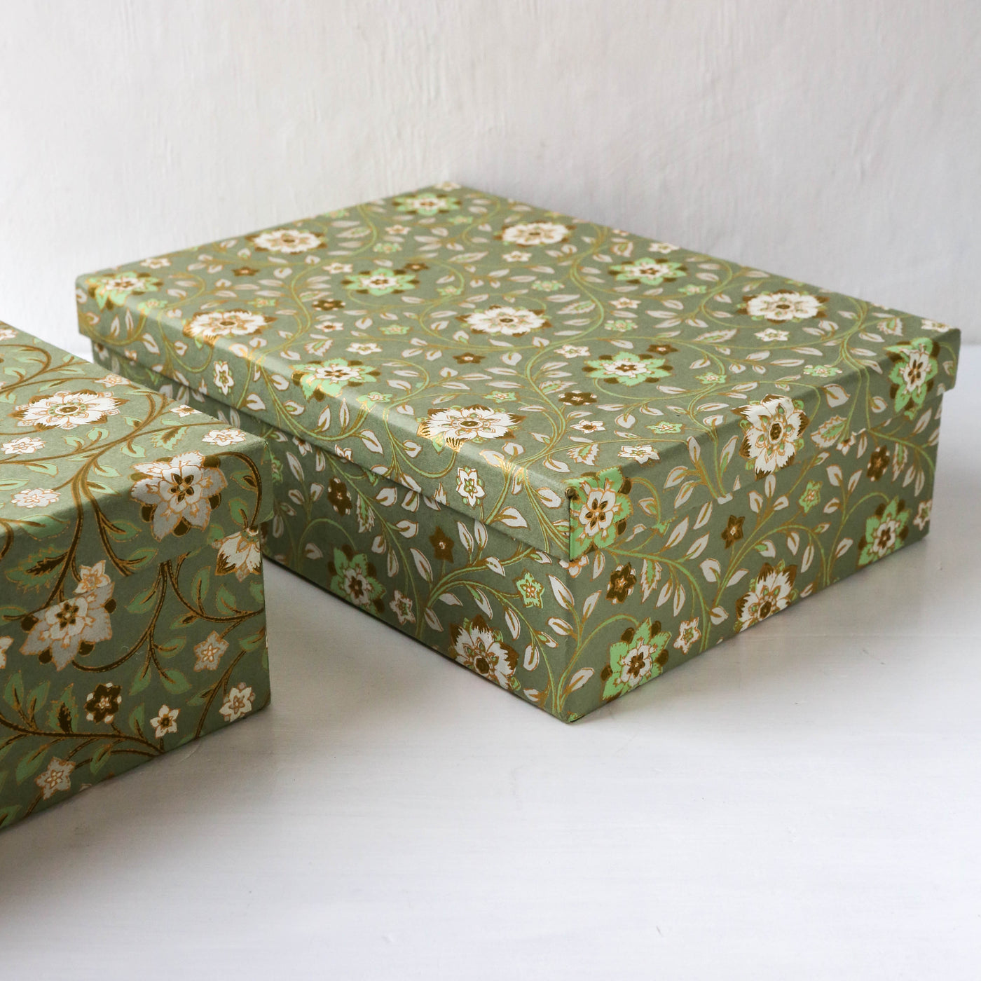 Squat Covered Box in Roja Ivy - Large