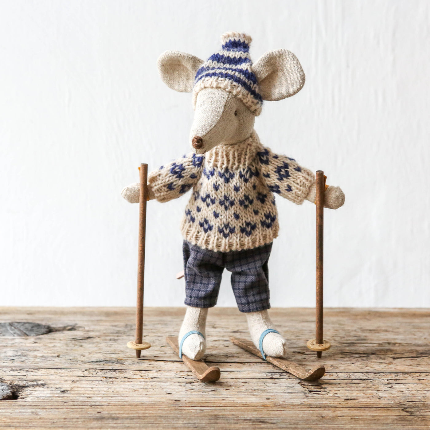 NEW Winter Mice With Ski Set & Hat - Father Mouse Blue