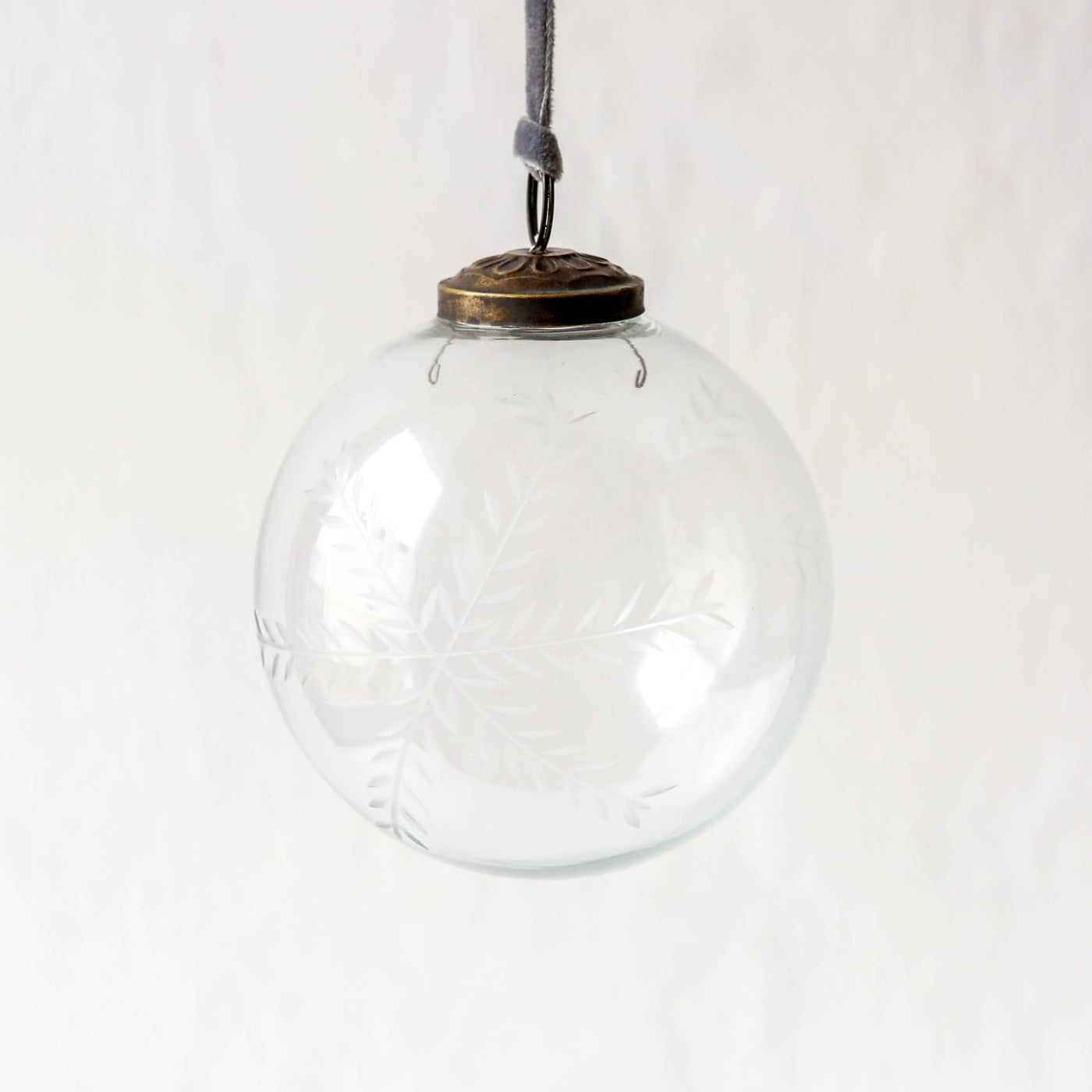 10cm Etched Snowflake Glass Bauble