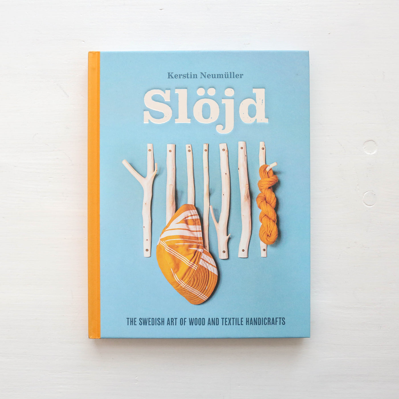 Slojd : The Swedish art of wood and textile handicraft