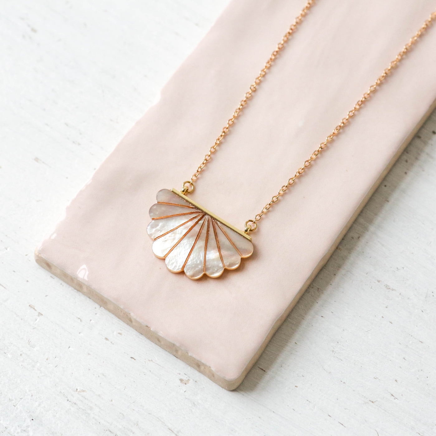 Mother of Pearl Scallop Necklace - Gold