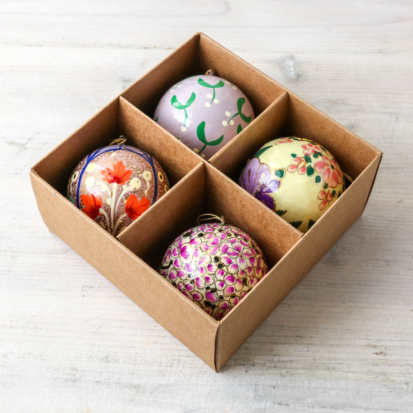 Gaya Baubles Medium - Box of 4