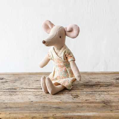 Maileg Mum Mouse in Pretty Dress