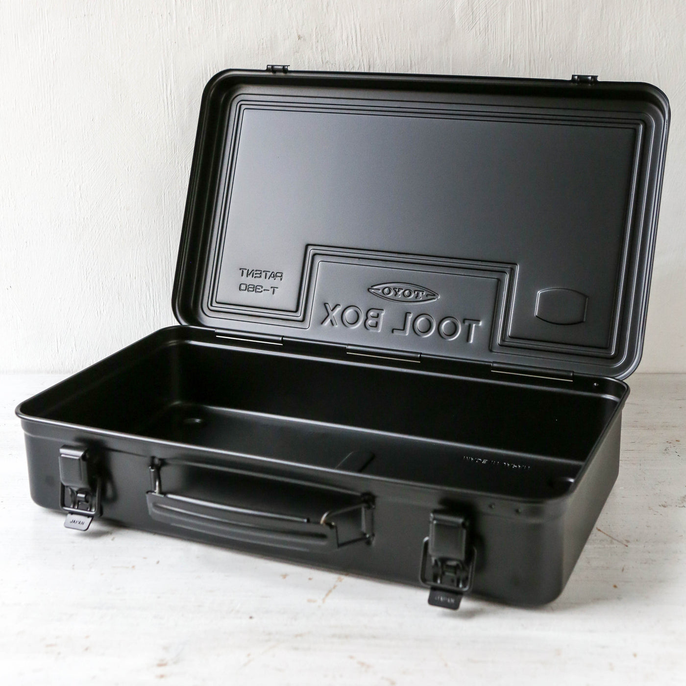 TOYO T-360 Steel Trunk - Black