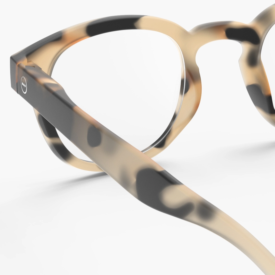 Reading Glasses - Design 'C' in Light Tortoise by Izipizi