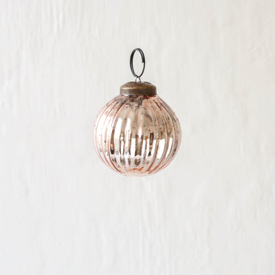 5cm Ribbed Glass Bauble - Blush