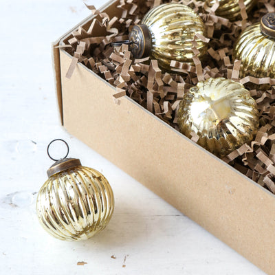 5cm Ribbed Glass Bauble - Gold