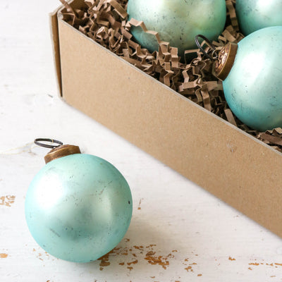 7.5cm Distressed Glass Bauble - Aqua