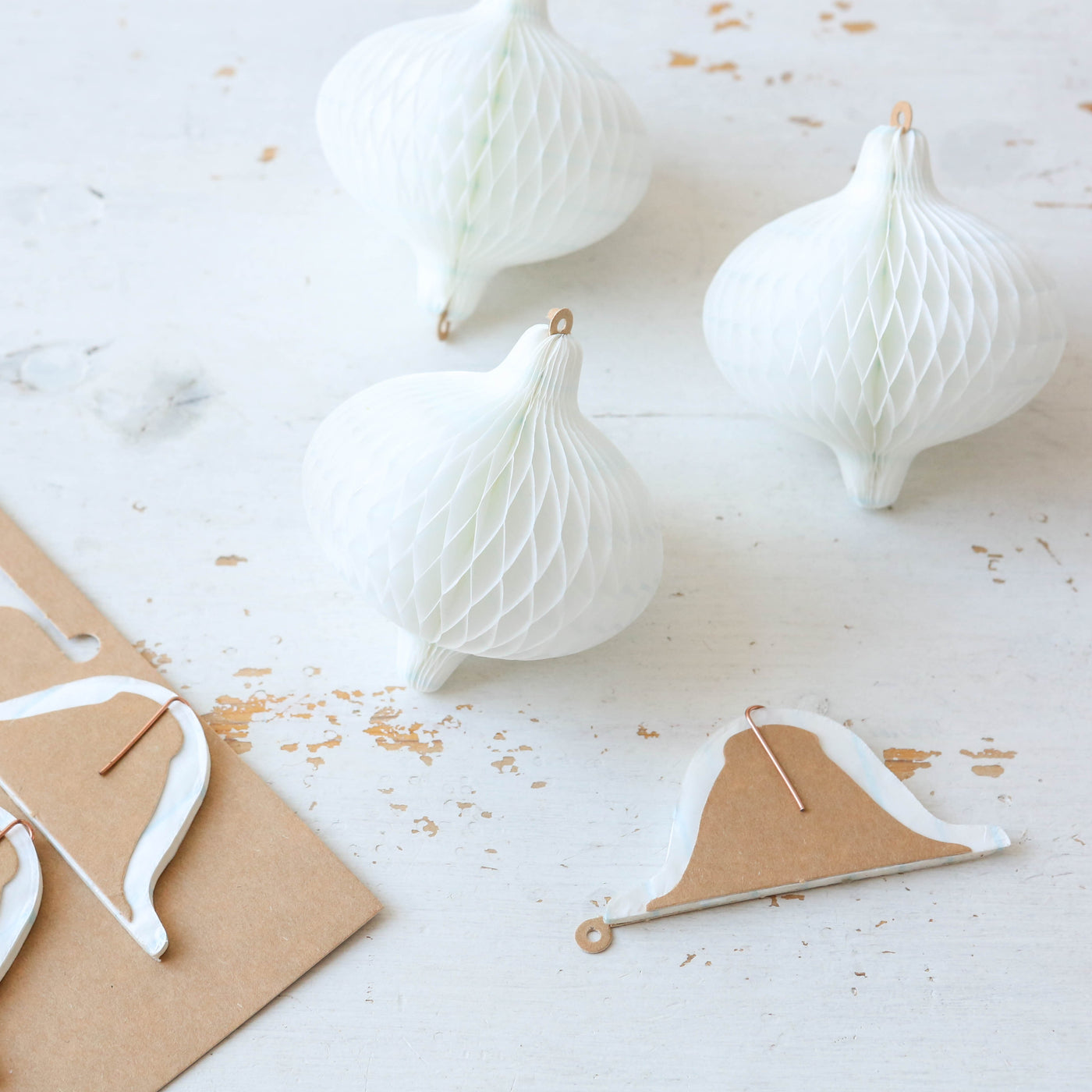 Pack of 6 White Paper Honeycomb Baubles - Onion Bulb