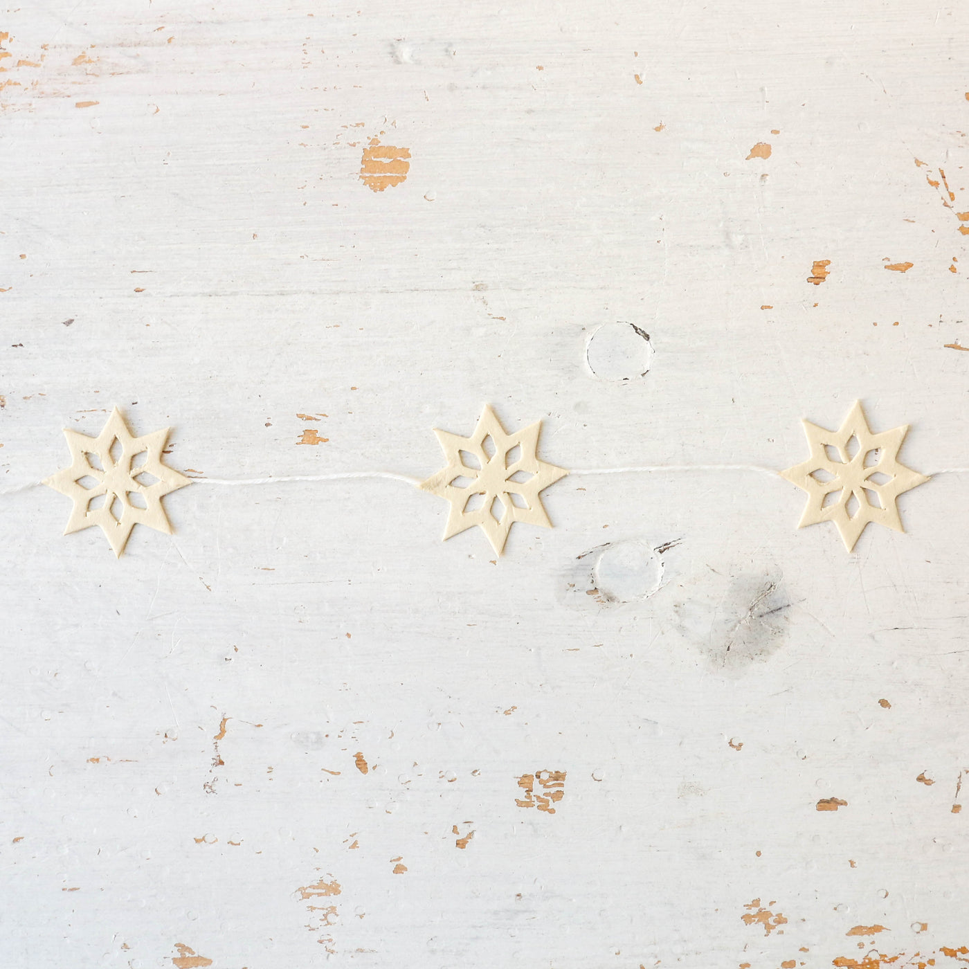 'Stella' Paper Star Garland - White